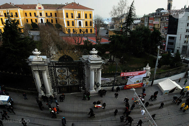 میدان گالاتاسرای | Galatasaray Square